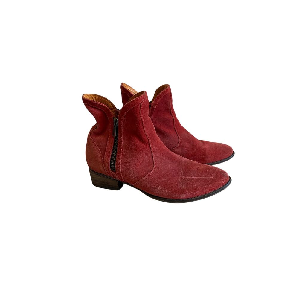 Matisse Suede Red Booties women's 7.5